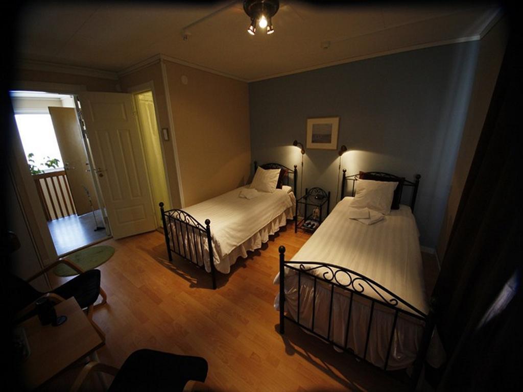 Hotell Zlafen Bed And Breakfast Karlskoga Quarto foto